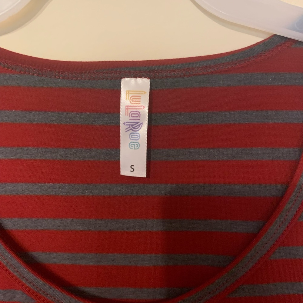 Lularoe top - Picture 2 of 2